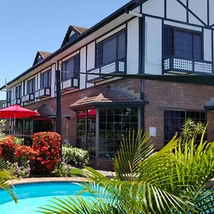 4* Motel Shakespeare