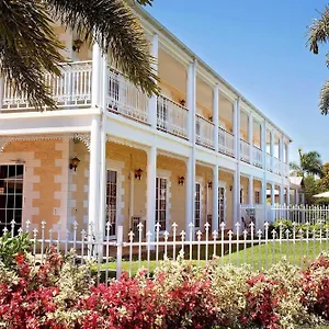 4* Motel White Lace Motor